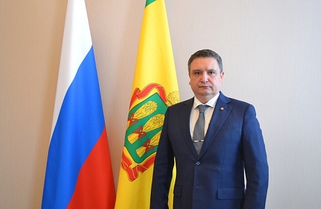 Уполномоченный Михаил Лисин поздравляет предпринимателей с профессиональным праздником